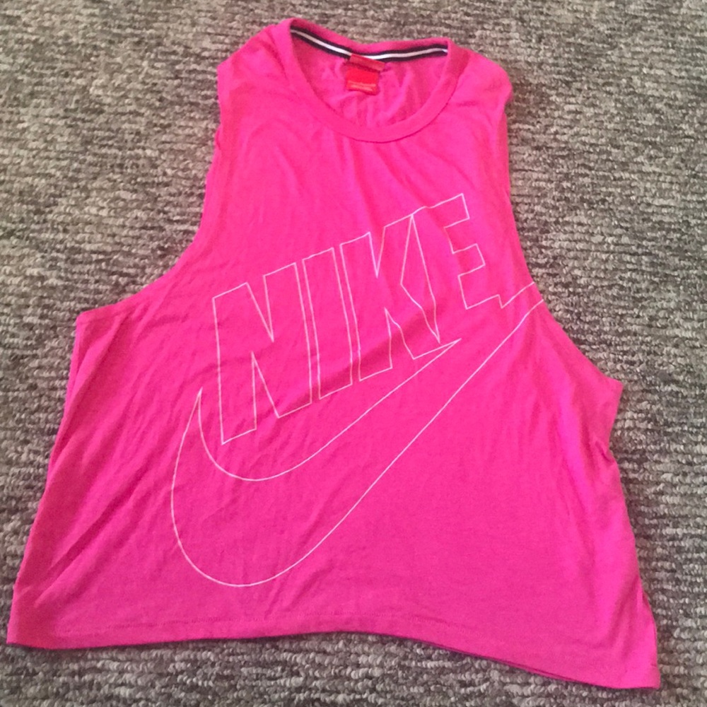 Nike cut off workout shirt
